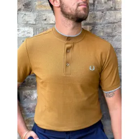 Fred Perry - M7810 Pique Henley Dark Caramel - Shirt