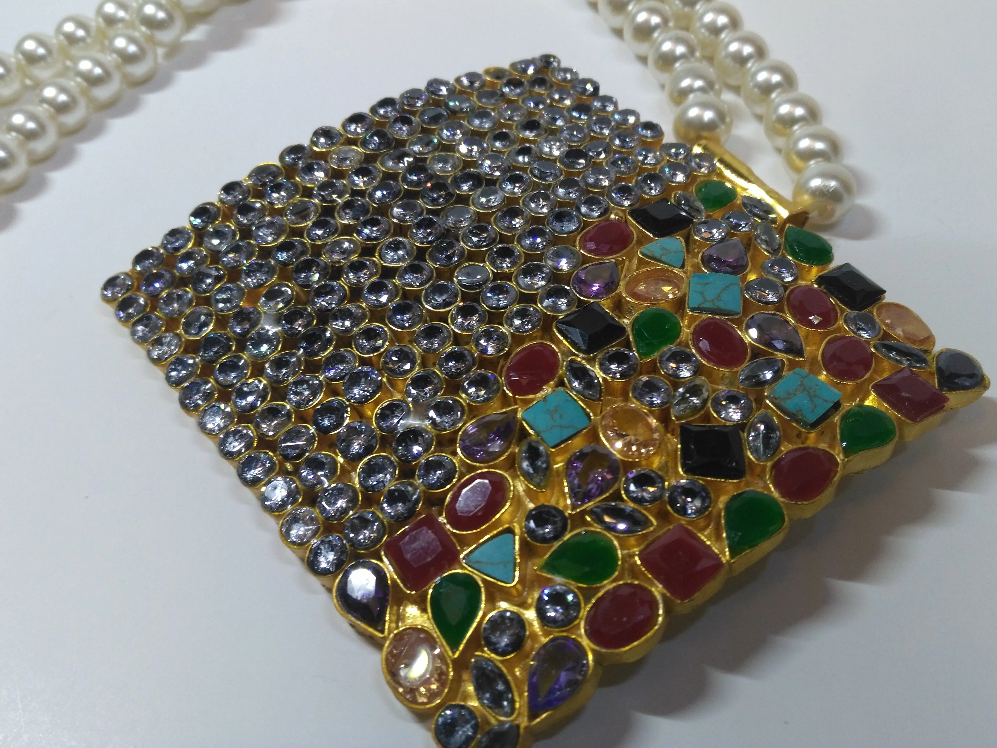 GOLD-PLATED BIG SIZE PENDANT IN MAALA STYLE